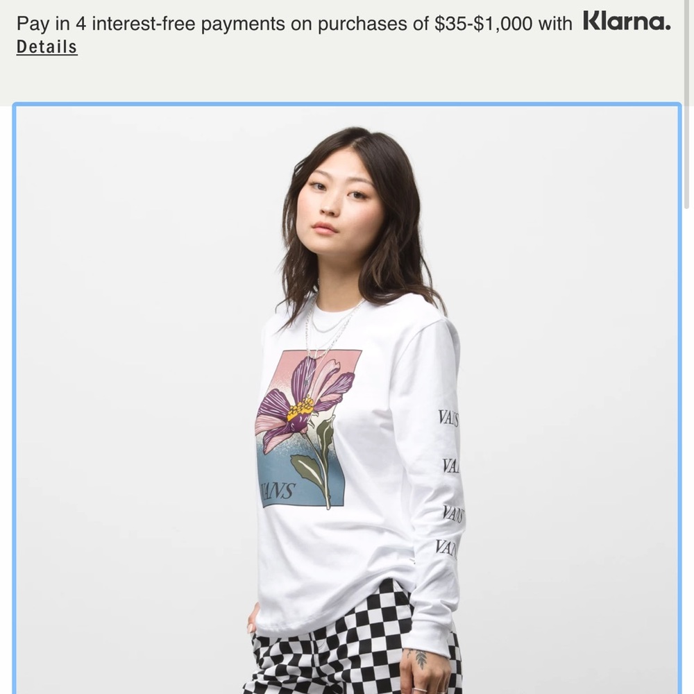Women’s long sleeve T-shirt
